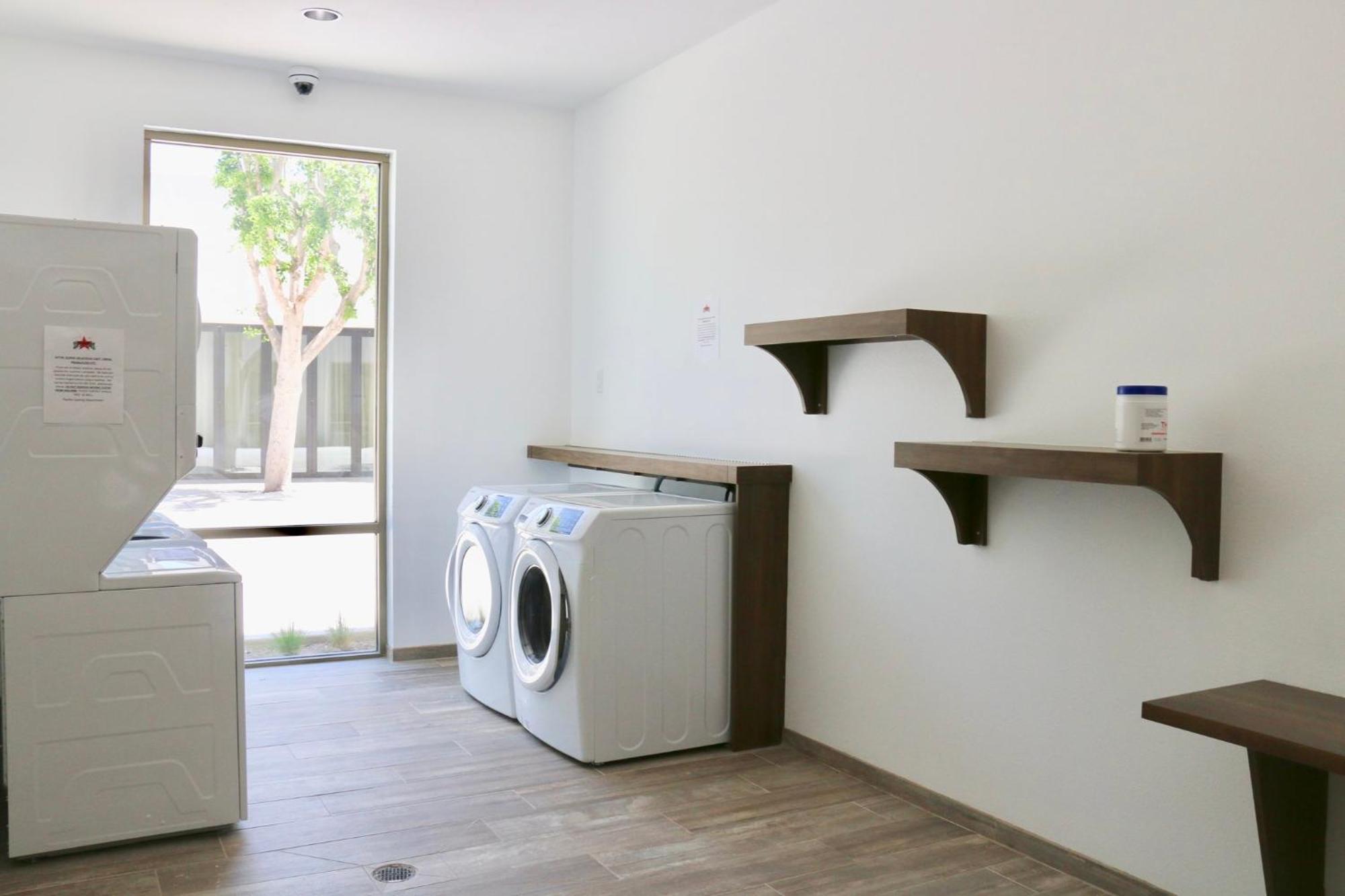 Staybridge Suites - Long Beach Airport By Ihg Eksteriør bilde